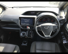 Toyota Voxy 2020