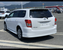 Toyota Corolla Fielder 2011