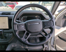 Land Rover Deffender 2023
