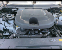 Land Rover Deffender 2023
