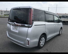 Toyota Noah 2020