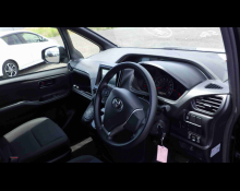 Toyota Voxy 2019