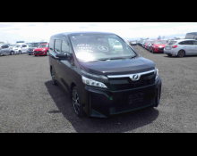 Toyota Voxy 2019