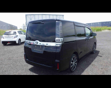 Toyota Voxy 2019