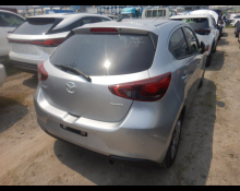 Mazda Mazda2 2022