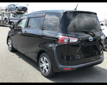 Toyota Sienta 2019