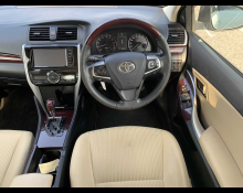 Toyota Premio 2018