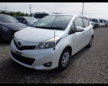 Toyota Vitz 2013