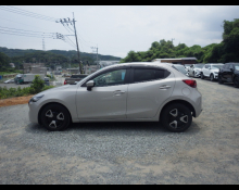 Mazda Mazda2 2023
