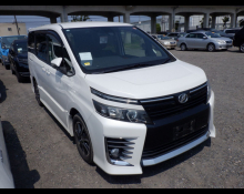 Used Toyota Voxy Cars For Sale in Japan