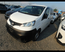 Nissan NV200 2022