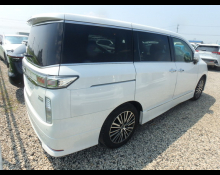 Nissan Elgrand 2023