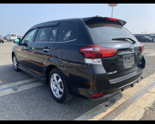 Toyota Corolla Fielder 2015