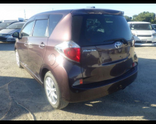 Toyota Ractis 2012