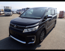 Toyota Voxy 2016