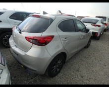 Mazda Mazda2 2023
