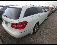 Mercedes Benz E-Class 2011