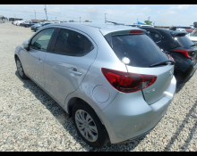 Mazda Mazda2 2023