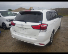 Toyota Corolla Fielder 2015