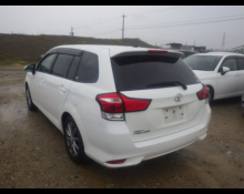 Toyota Corolla Fielder 2015