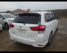 Toyota Corolla Fielder 2015