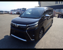 Toyota Voxy 2020