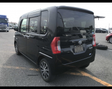 Daihatsu Tanto 2019
