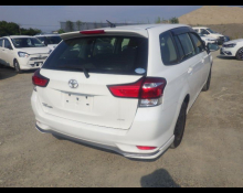 Toyota Corolla Fielder 2015