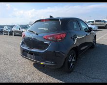 Mazda Mazda2 2023