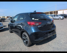 Mazda Mazda2 2023