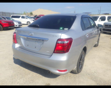 Toyota Corolla Axio 2016