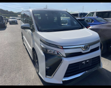 Used Toyota Voxy Cars For Sale in Japan