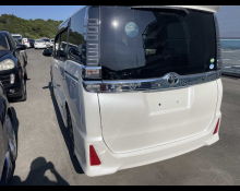 Toyota Voxy 2017
