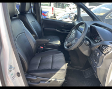 Toyota Voxy 2017