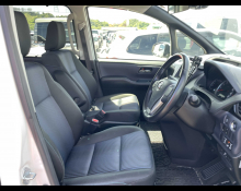 Toyota Voxy 2016