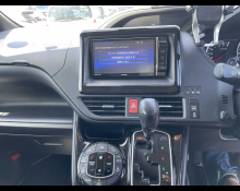 Toyota Voxy 2016