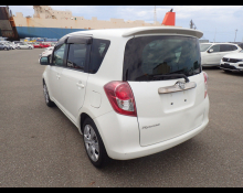 Toyota Ractis 2008