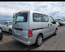 Nissan NV200 2022