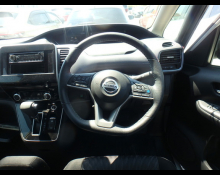 Nissan Serena 2022
