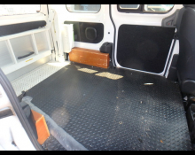Nissan NV200 2022