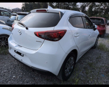 Mazda Mazda2 2023