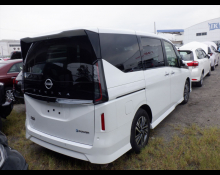 Nissan Serena 2023