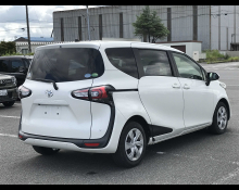 Toyota Sienta 2019