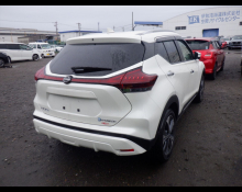 Nissan Kicks 2025