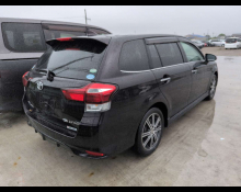 Toyota Corolla Fielder 2015