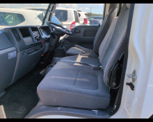Isuzu Elf 2018