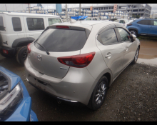 Mazda Mazda2 2023