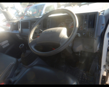 Isuzu Elf 2015
