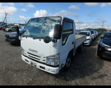 Isuzu Elf 2017