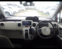 Toyota Porte 2019